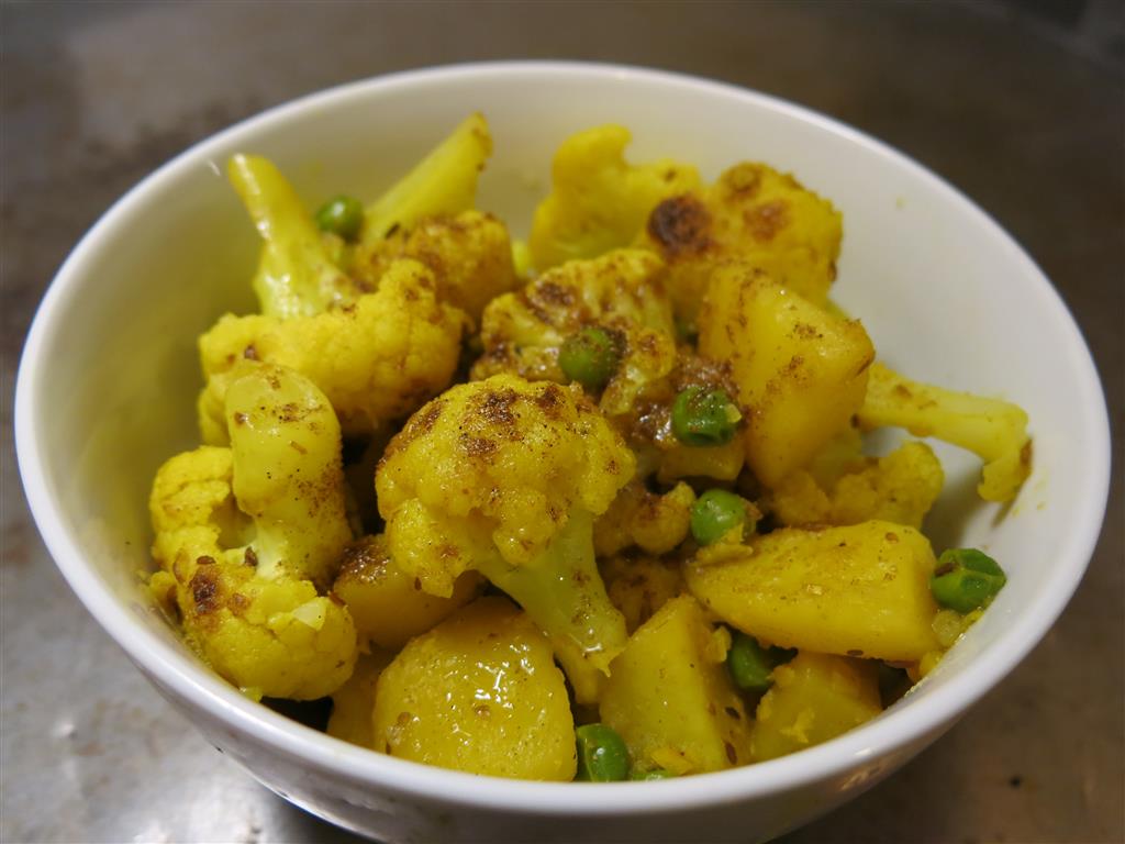 Blumenkohl-Kartoffel-Curry_2 – Schmeckt nach mehr